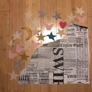 Taylor Swift confetti and paper